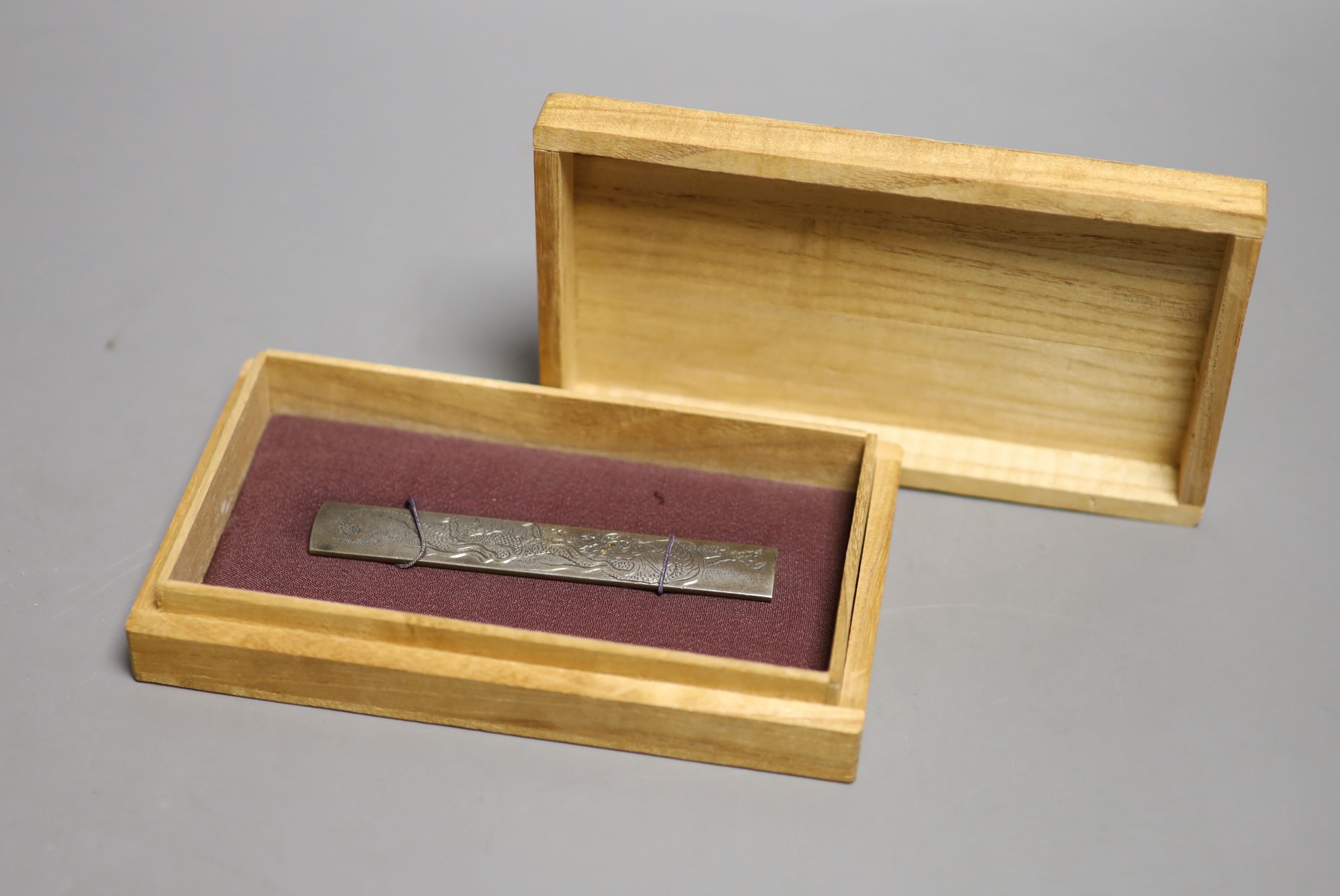 A Japanese mixed metal ‘dragon’ kozuka handle, 19th century, boxed